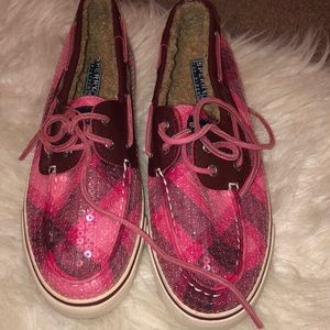 Pink sperry’s